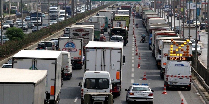 Το “τιμόνι” αλλάζει χέρια. Αλλάζουμε και εμείς;